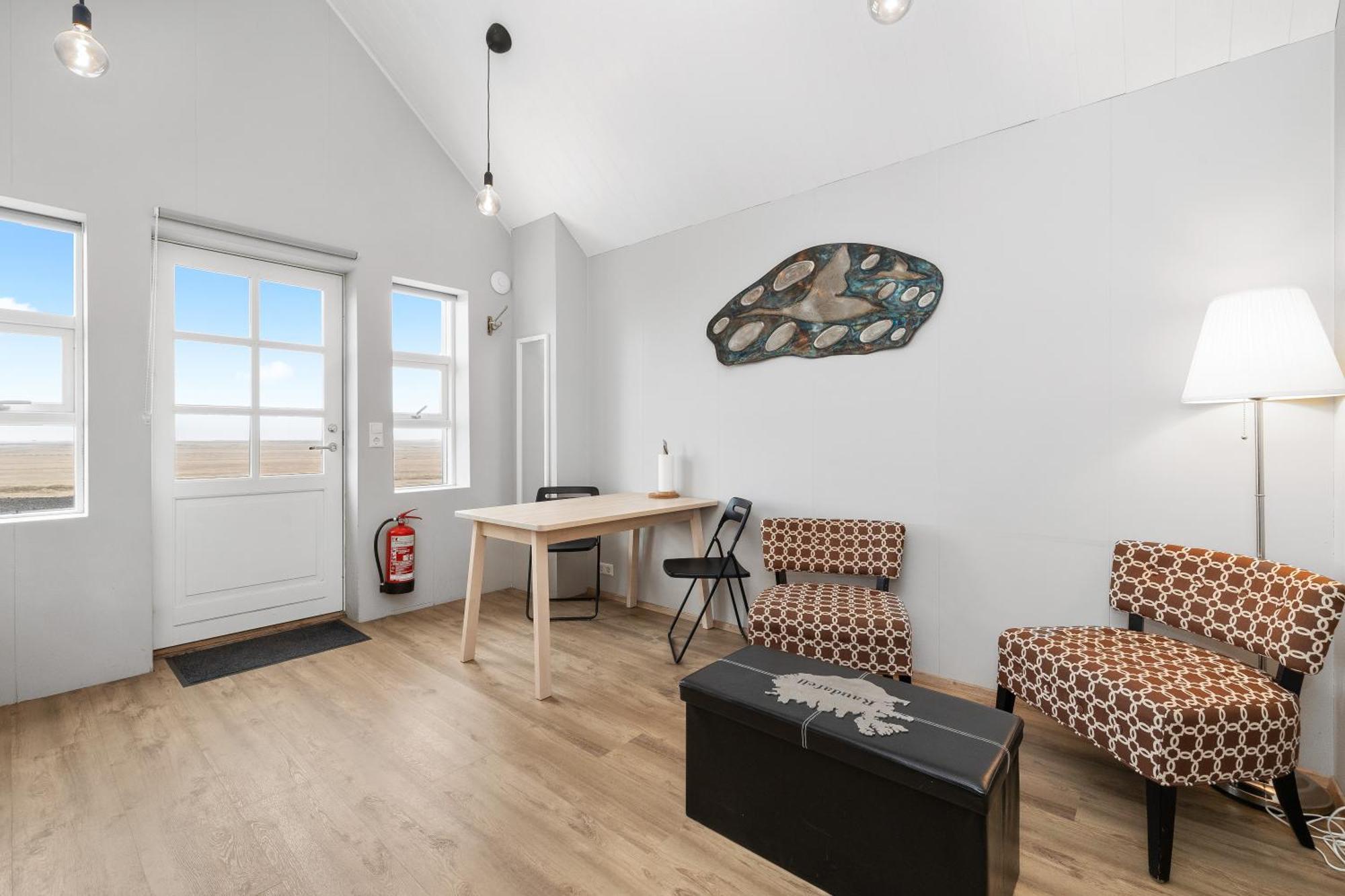 Rauthafell Apartment Хвольсвёдлюр Экстерьер фото