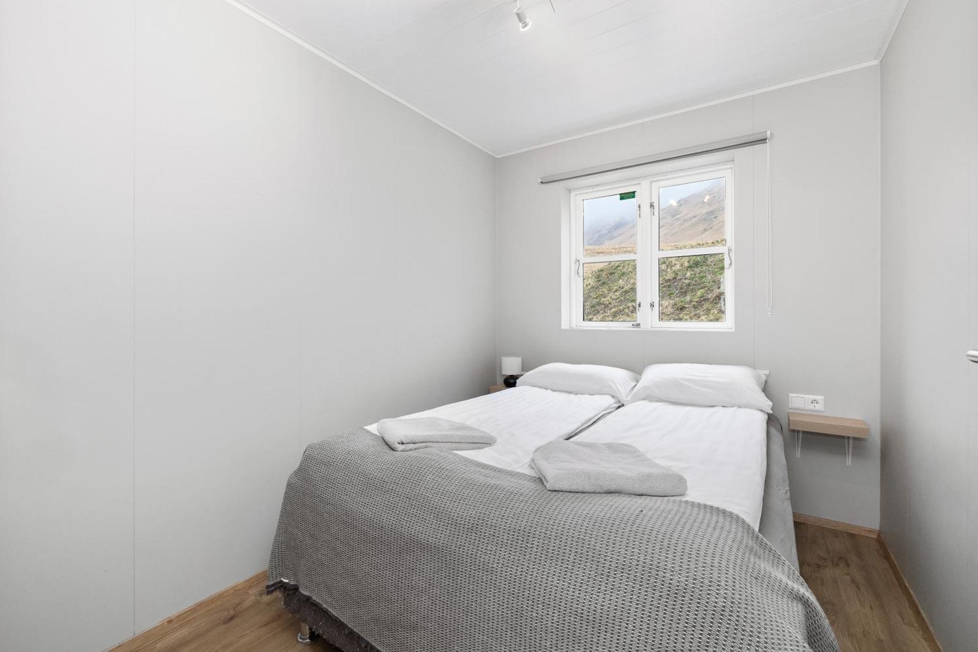 Rauthafell Apartment Хвольсвёдлюр Экстерьер фото