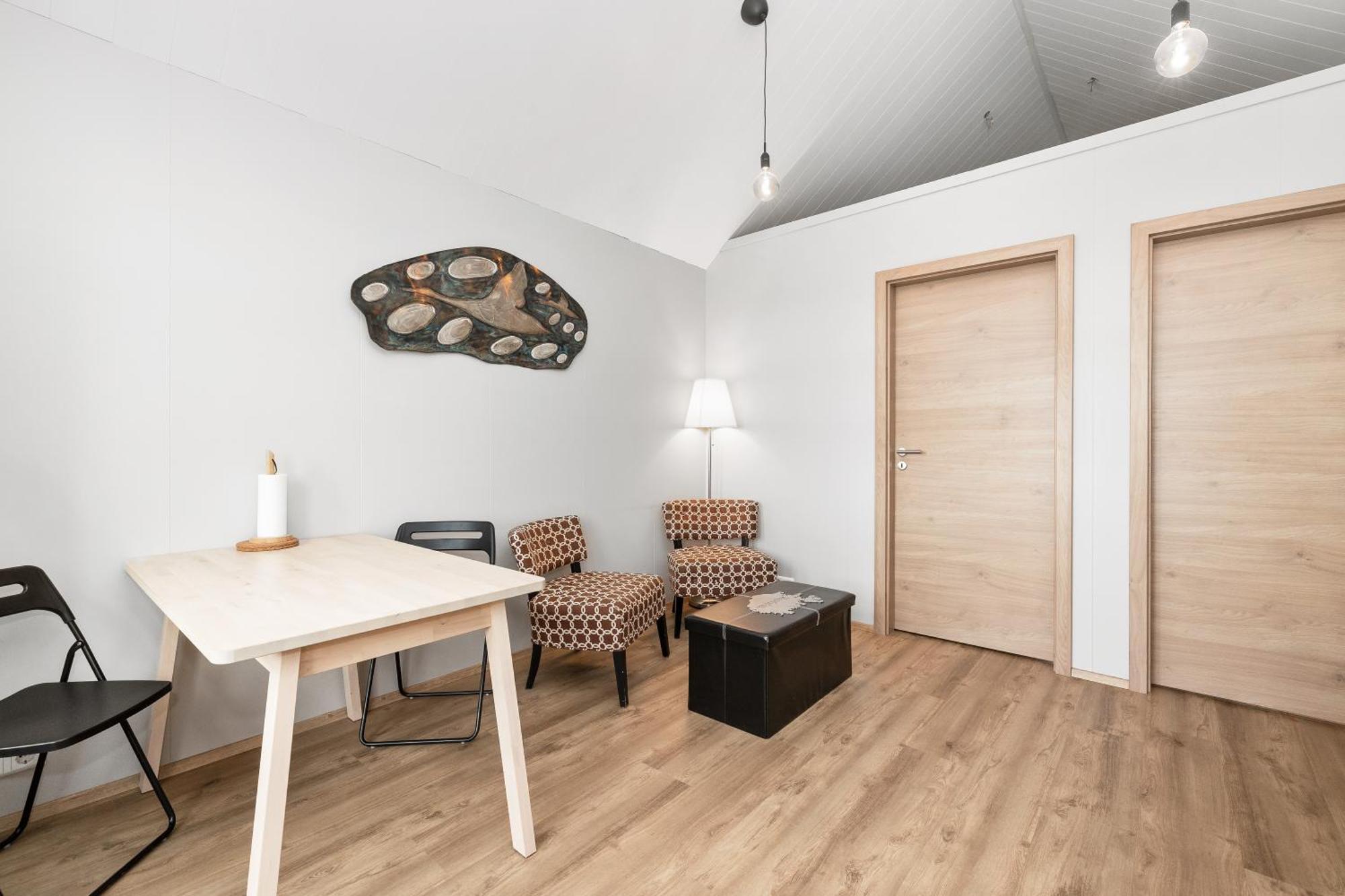 Rauthafell Apartment Хвольсвёдлюр Экстерьер фото